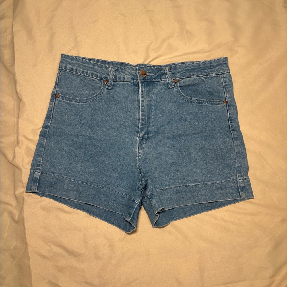 Women’s Forever 21 High-Waist Light Blue Jean Shorts Size 29